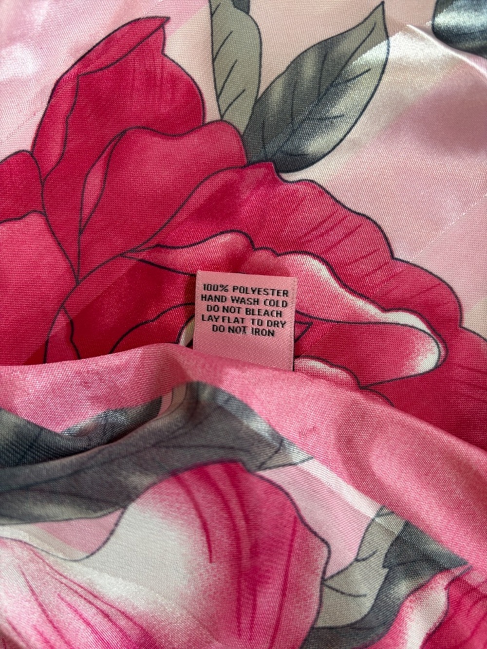 Juicy Couture Floral Scarf Peony Pink Square - Picture 7 of 10